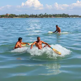 banhista salvo por pescadores